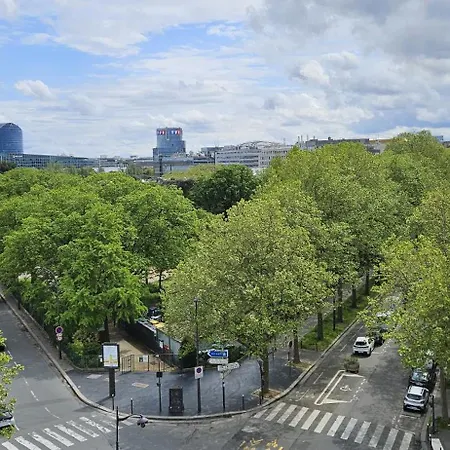 3 Bedroom With Eiffel Tower View * Boulogne-Billancourt